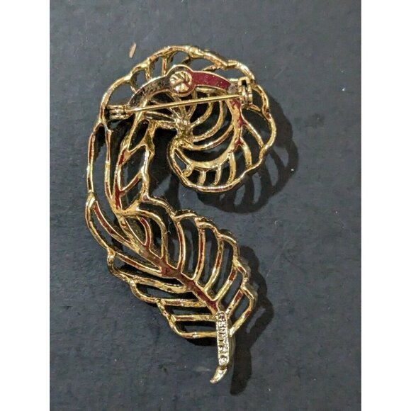 Vintage  Gerrys Ornate Gold Feather Brooch Pin - 3 Inches - Costume Jewelry - Picture 3 of 7
